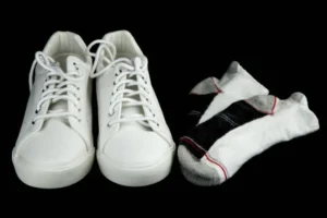 WhatsApp-Image-2025-11-19-at-14.45.52 Sneakers basses blanches – Style minimal unisexe